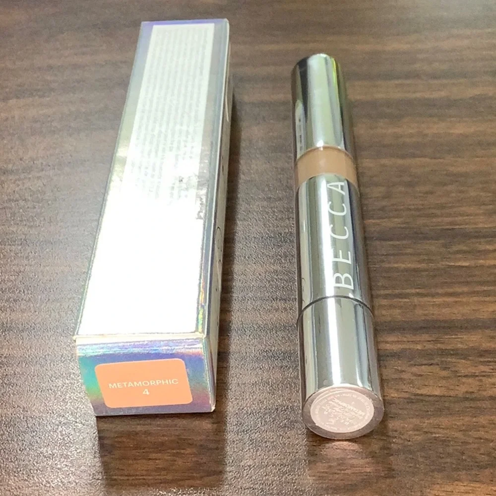New, Becca Light Shifter Brightening Concealer METAMORPHIC 4